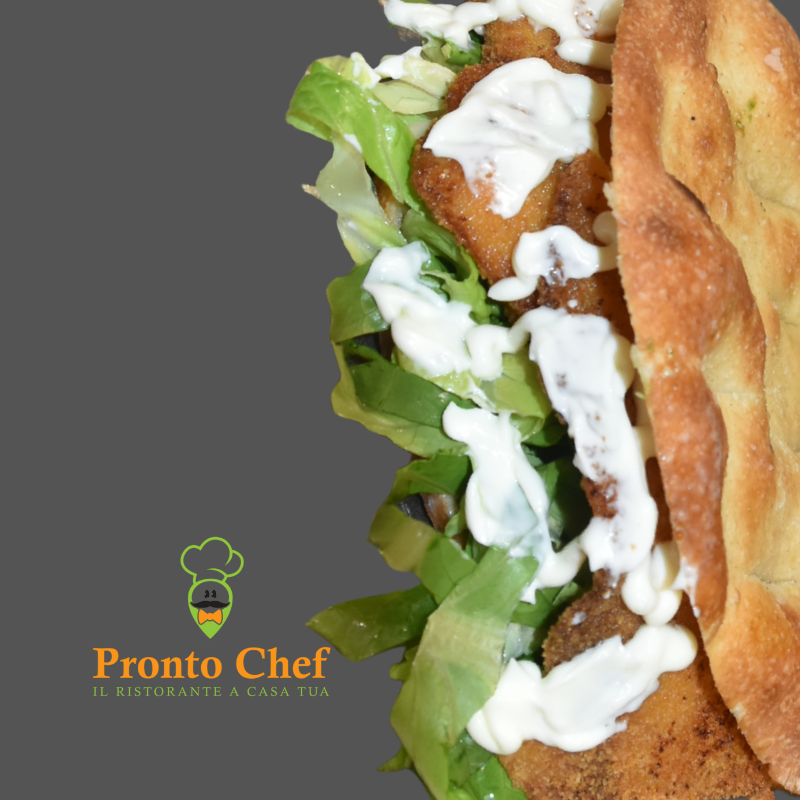 Focaccina Cotoletta di pollo lattuga e maionese